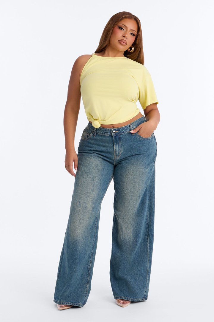 Halfway There Knot Short Sleeve Tee - Butter Yellow