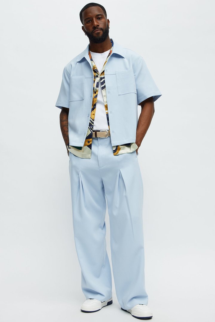 Cropped Ronan Weekender Button Up Shirt - Light Blue