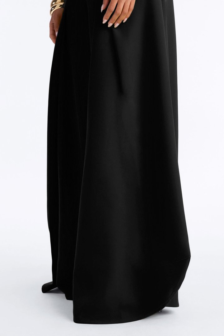 Stand Out Super Wide Pleated Trouser - Black