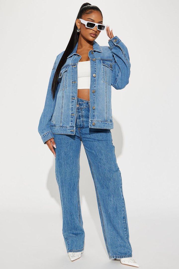 High Standards 90's Boyfriend Denim Trucker Jacket - Medium Wash