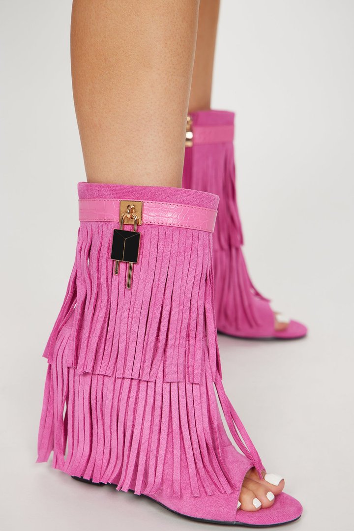New Girl On Da Block Flat Sandals - Pink