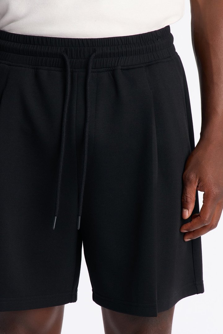 Savoy Pleated Short - Black