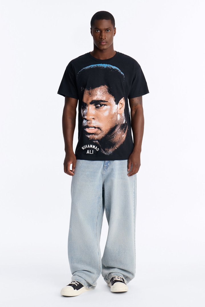 Muhammad Ali The Greatest Champ Oversized Short Sleeve Tee - Black