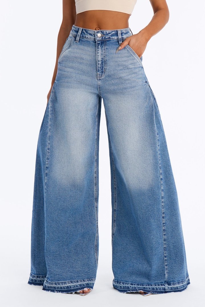 Coastline Pleated Stretch Wide Leg Jeans - Medium Wash