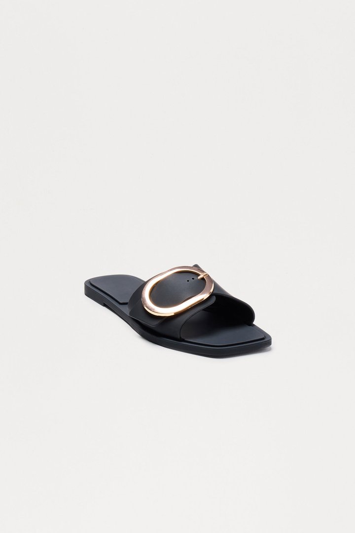 Stetson Buckle Slip On Sandals - Black