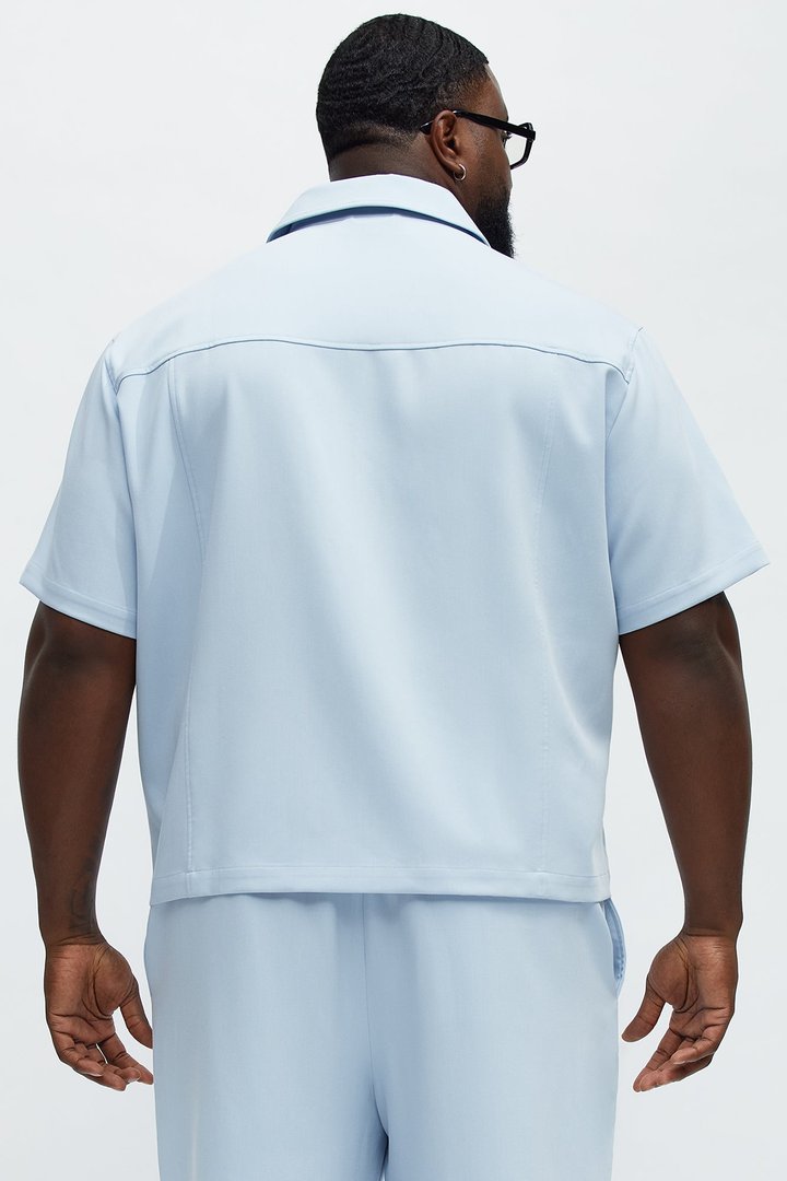 Cropped Ronan Weekender Button Up Shirt - Light Blue