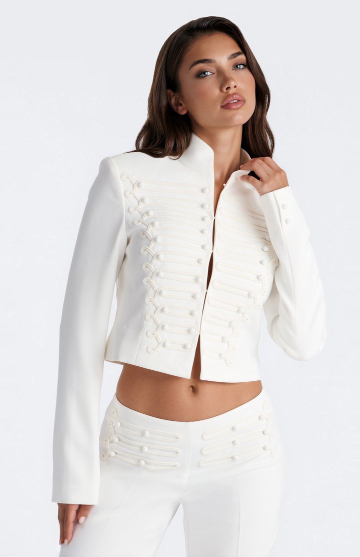 Commander in Chic Cropped Fitted Blazer - White