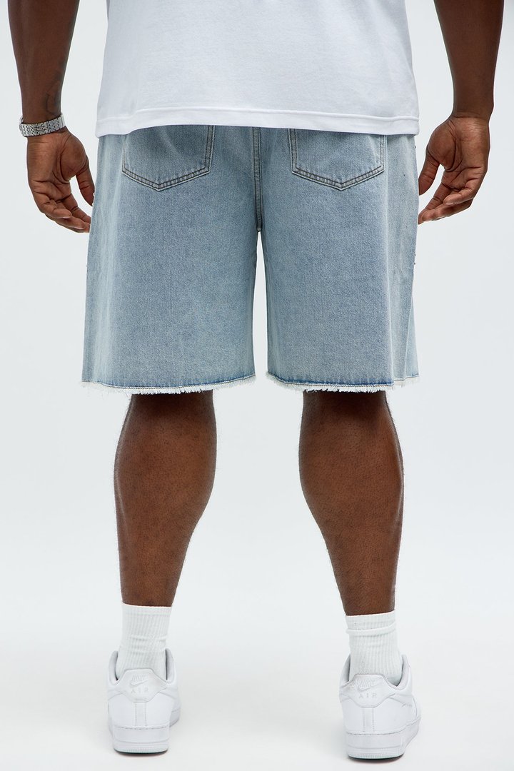 Relaxed Come In Clutch Studded Denim Shorts - Light Blue Wash