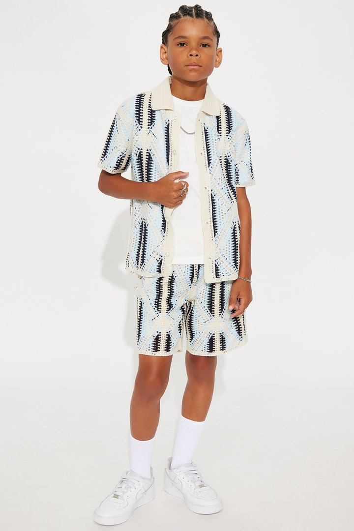 Mini Cropped Relaxed Triangles Knit Closed Collar Shirt - Blue/combo