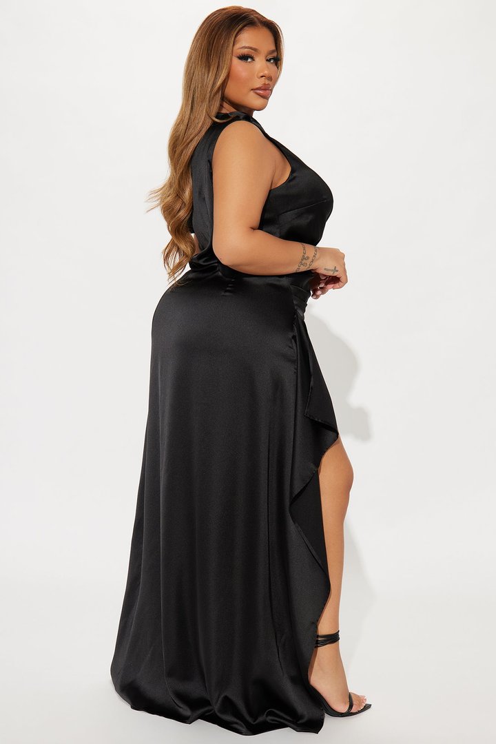 Honorable Mention Satin Gown - Black
