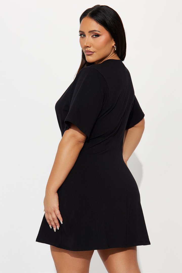Jaycee Short Sleeve T Shirt Mini Dress - Black