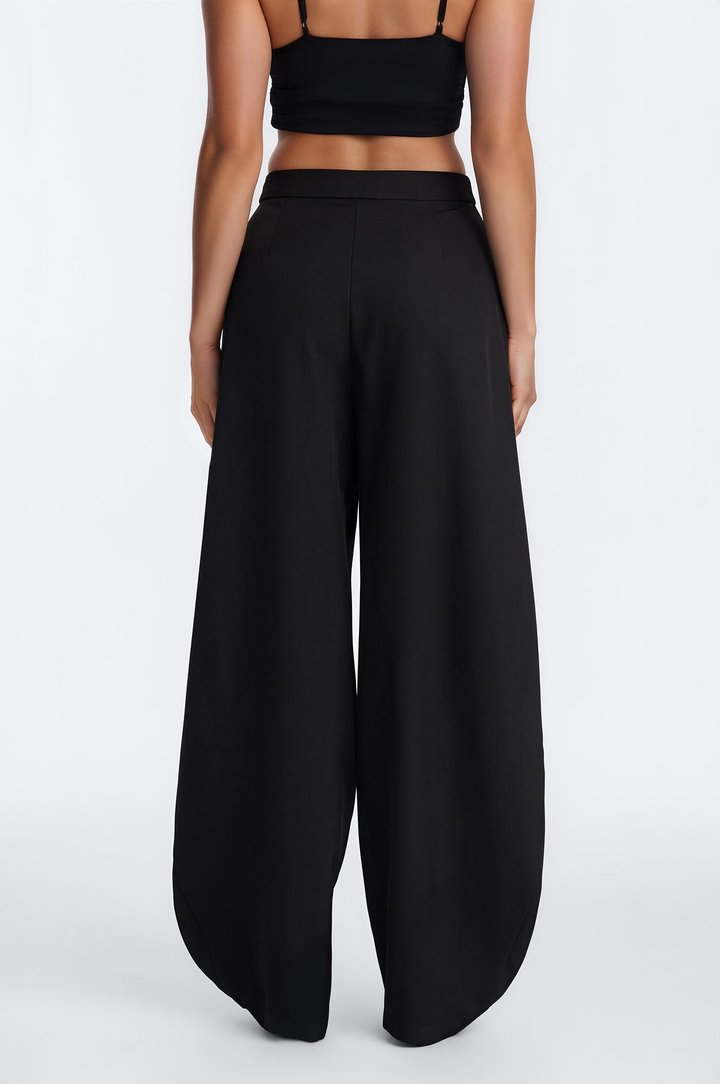 Josephine Barrel Leg Pleated Trouser - Black