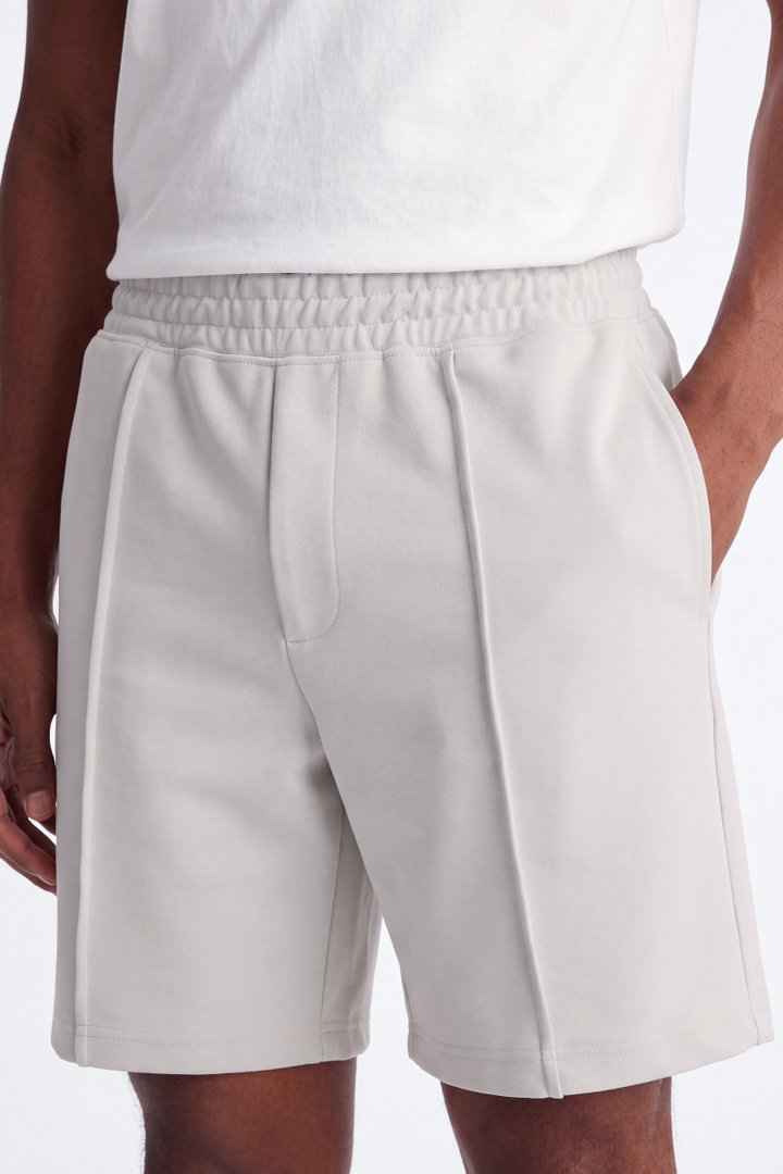 Structured Fleece Pintuck Relaxed Short - Light Grey