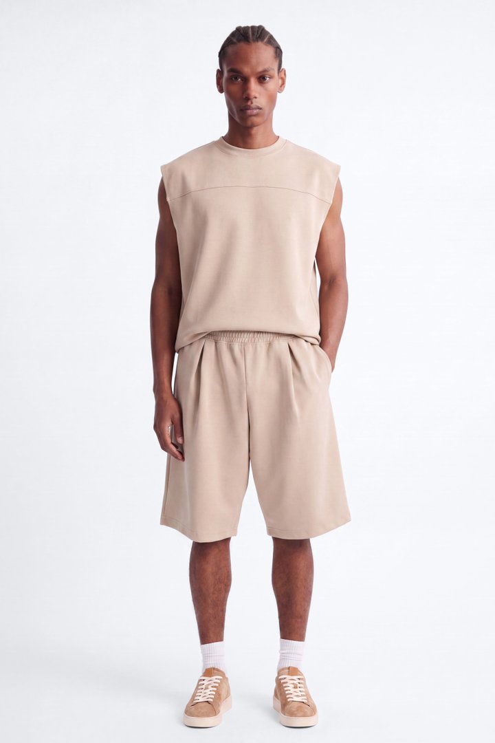 Structured Fleece Pleated Baggy Short - Tan
