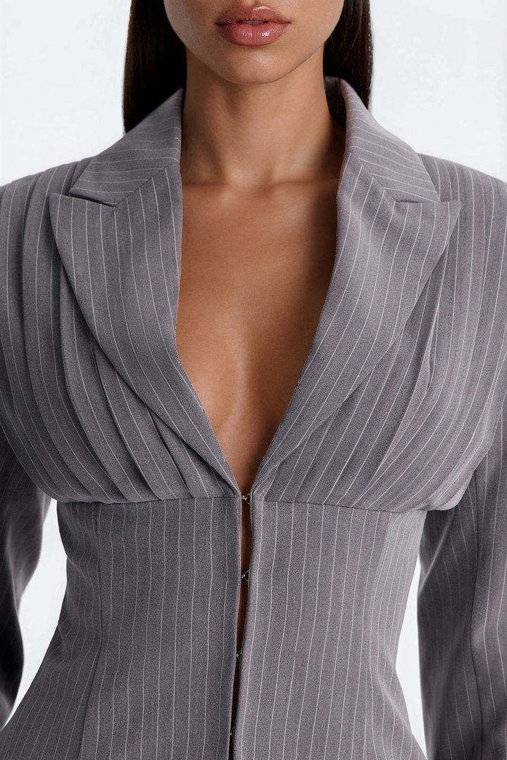 Leina Fitted Waist Pleated Blazer - Charcoal