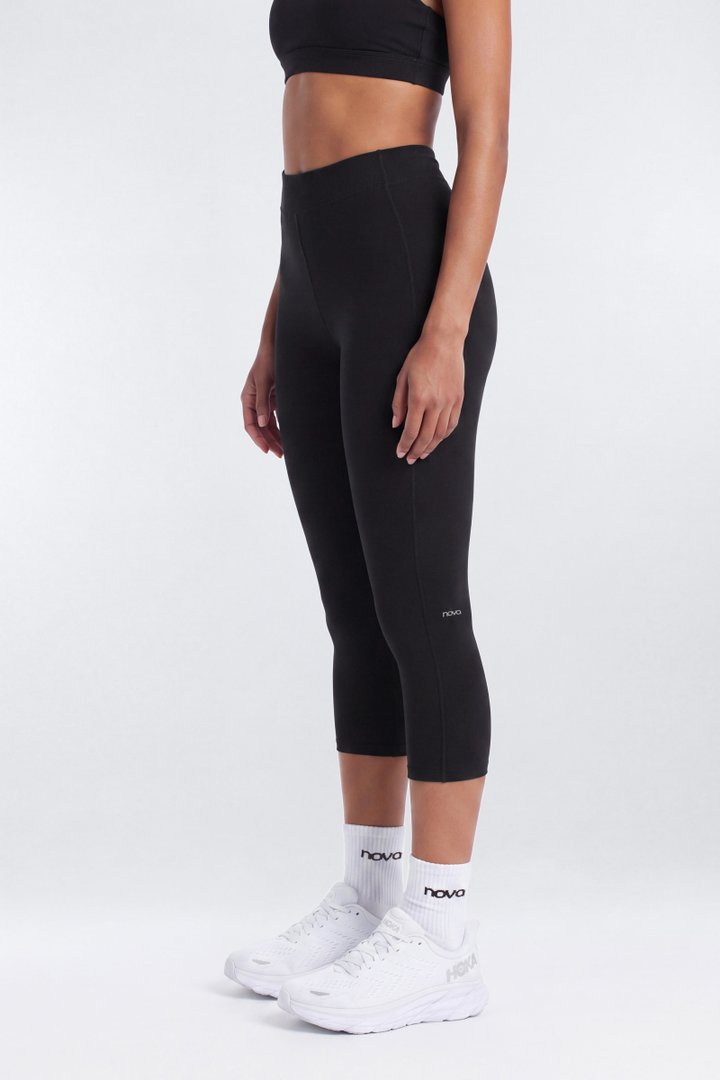 ProStretch™ 17″ Deep V Back Capri Legging - Black