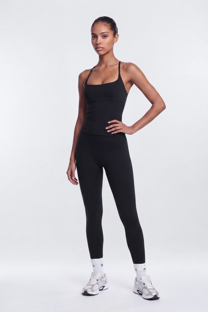 CloudForm™ Y Back Sports Top - Black