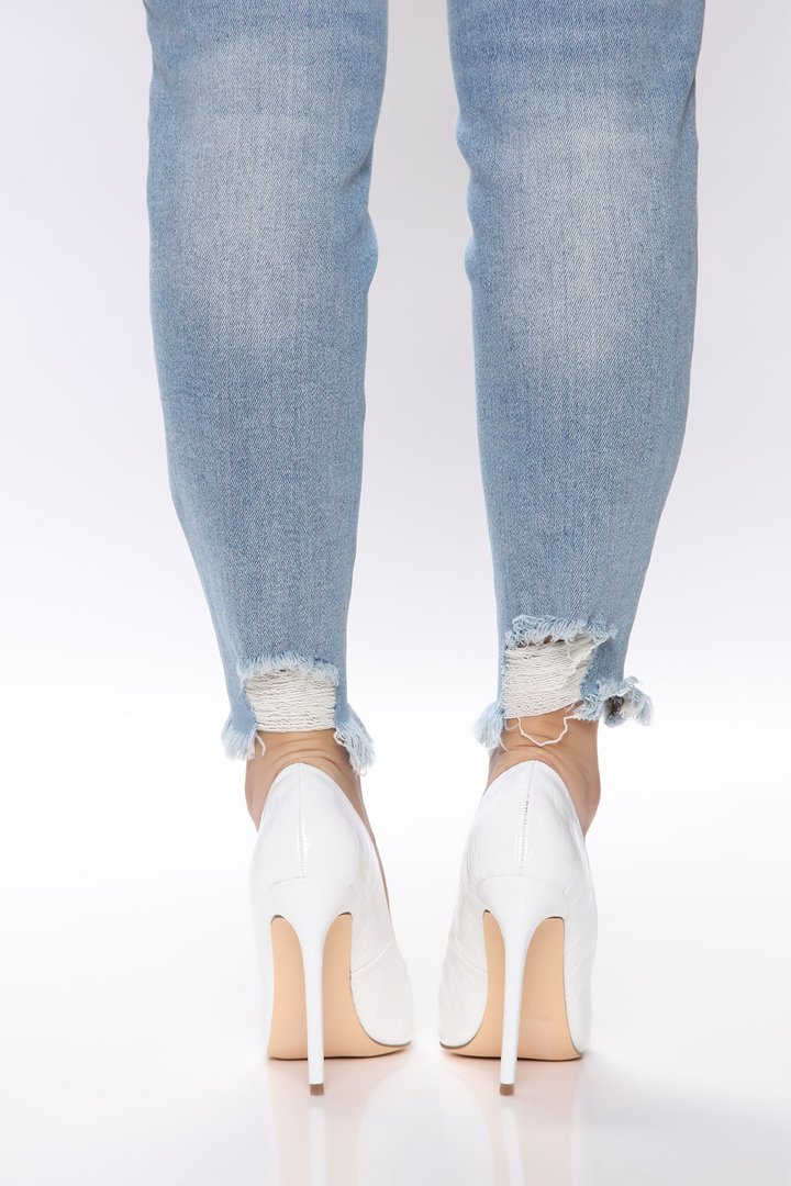 High Priority Pumps - White