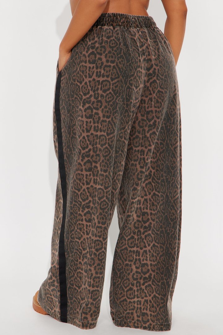 Have My Word Leopard Twill Wide Leg Pant - Dark/Combo