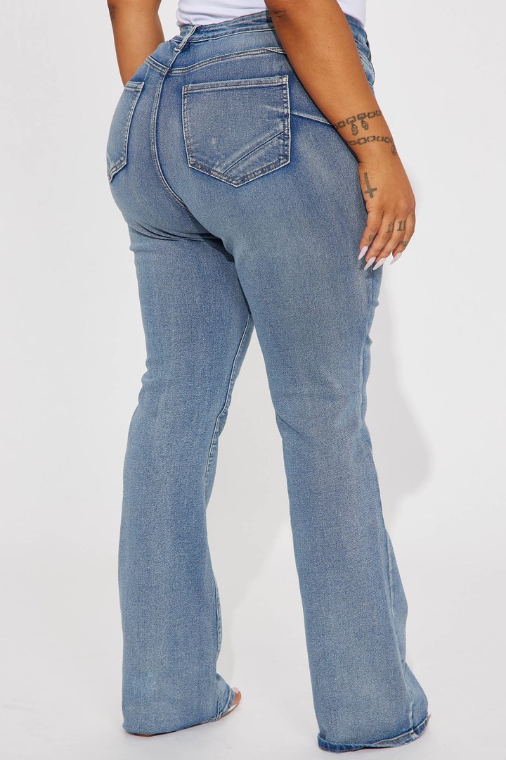 Gemma Sculpting Stretch Bootcut Jeans - Vintage Wash
