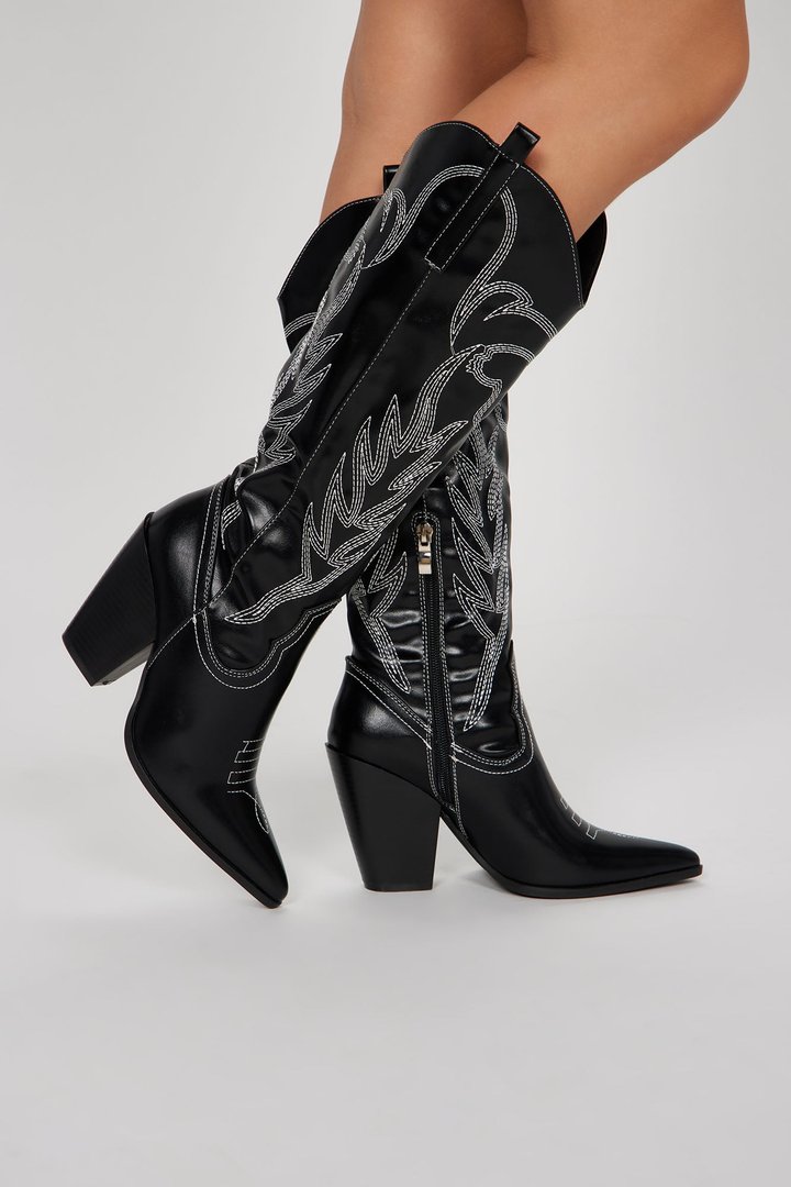 Moving Along Cowboy Boots - Black