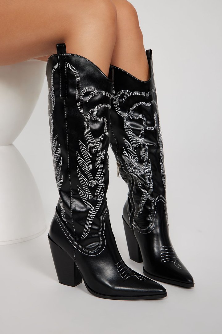 Moving Along Cowboy Boots - Black