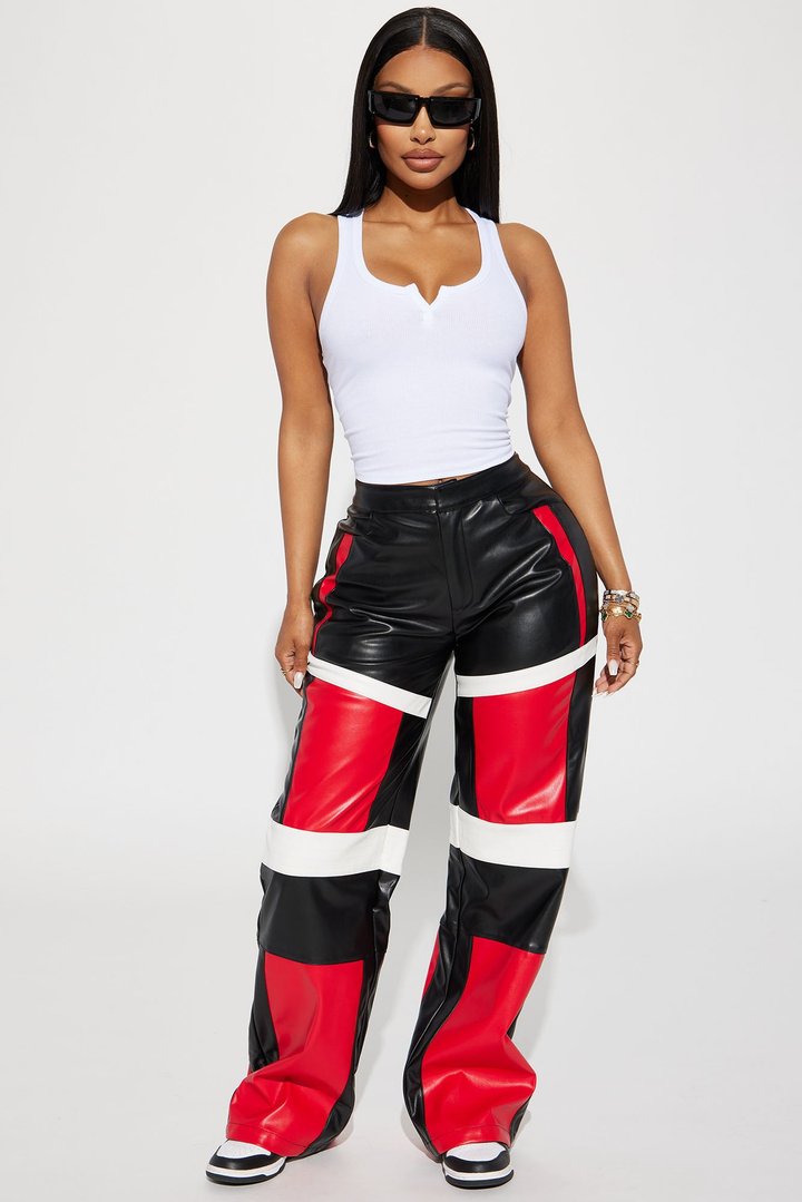Leah Ribbed Tank Top - White