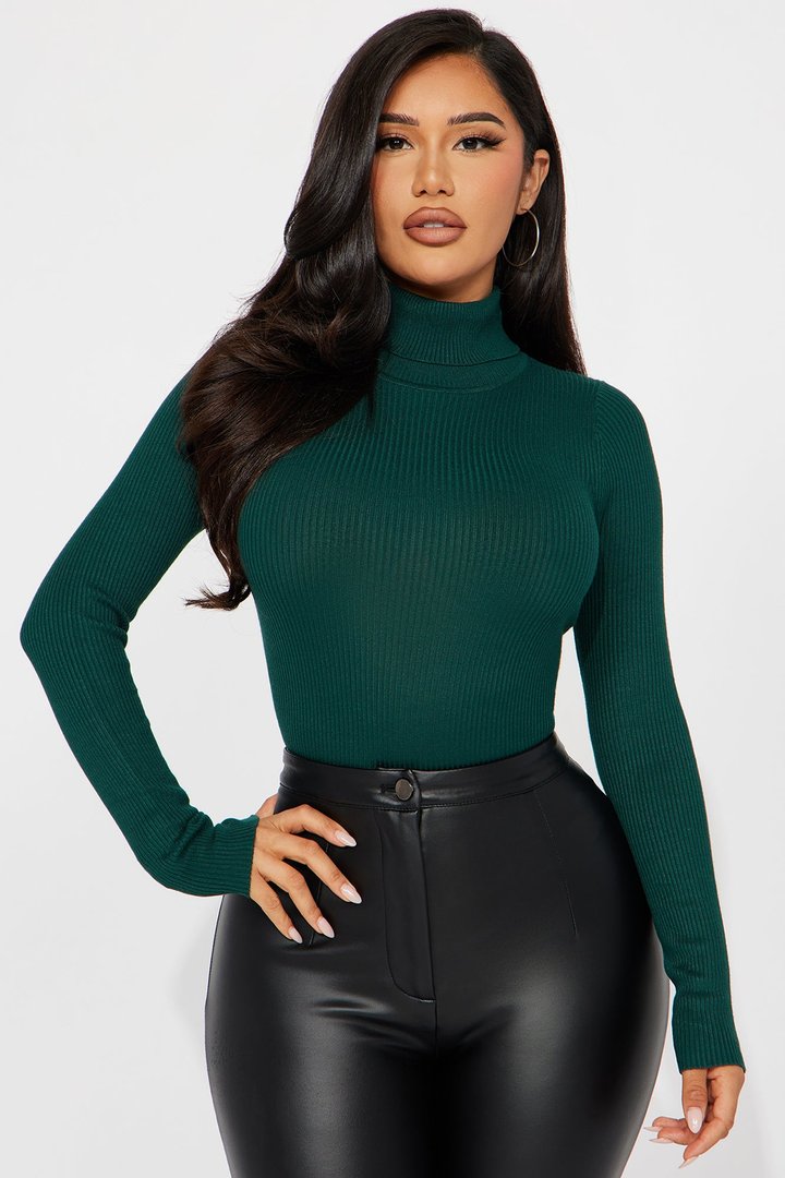 Tara Turtle Neck Sweater - Hunter