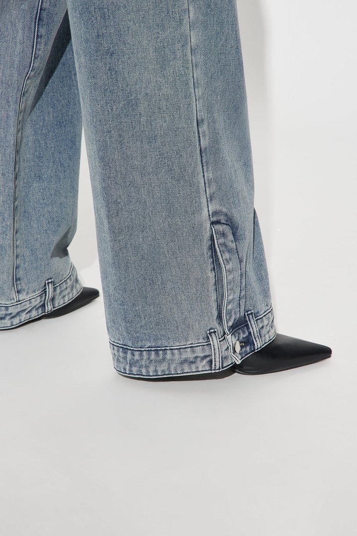 Got Your Mind Racing Straight Leg Jeans - Grey