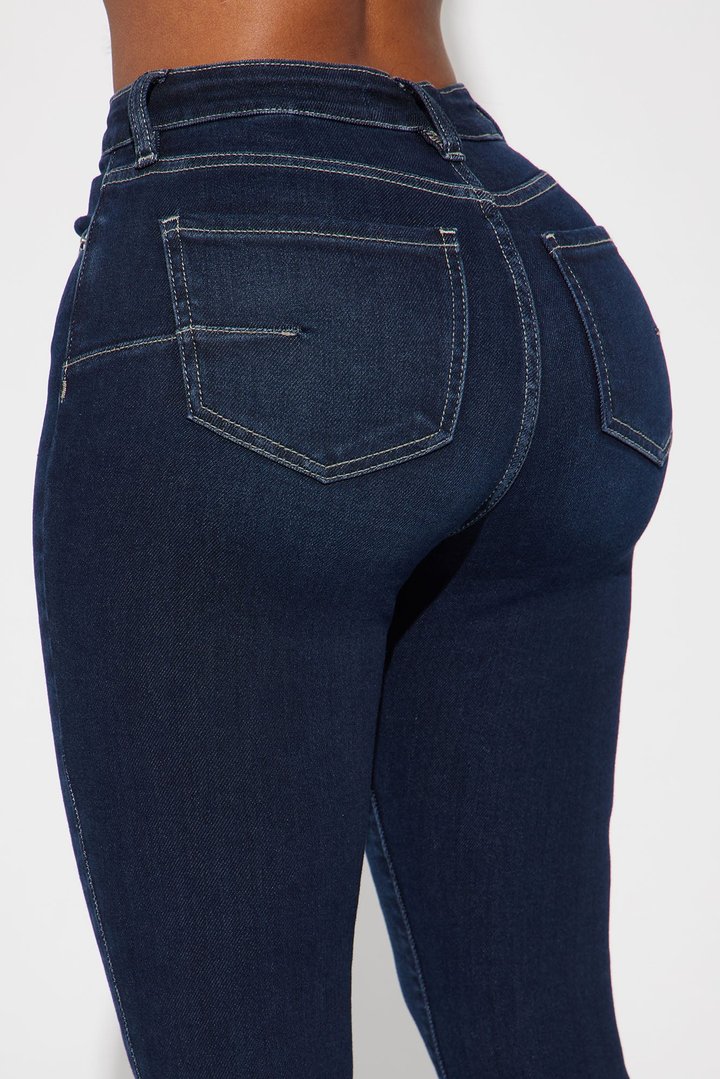 Just Right Sculpting Stretch Skinny Jeans - Dark Wash
