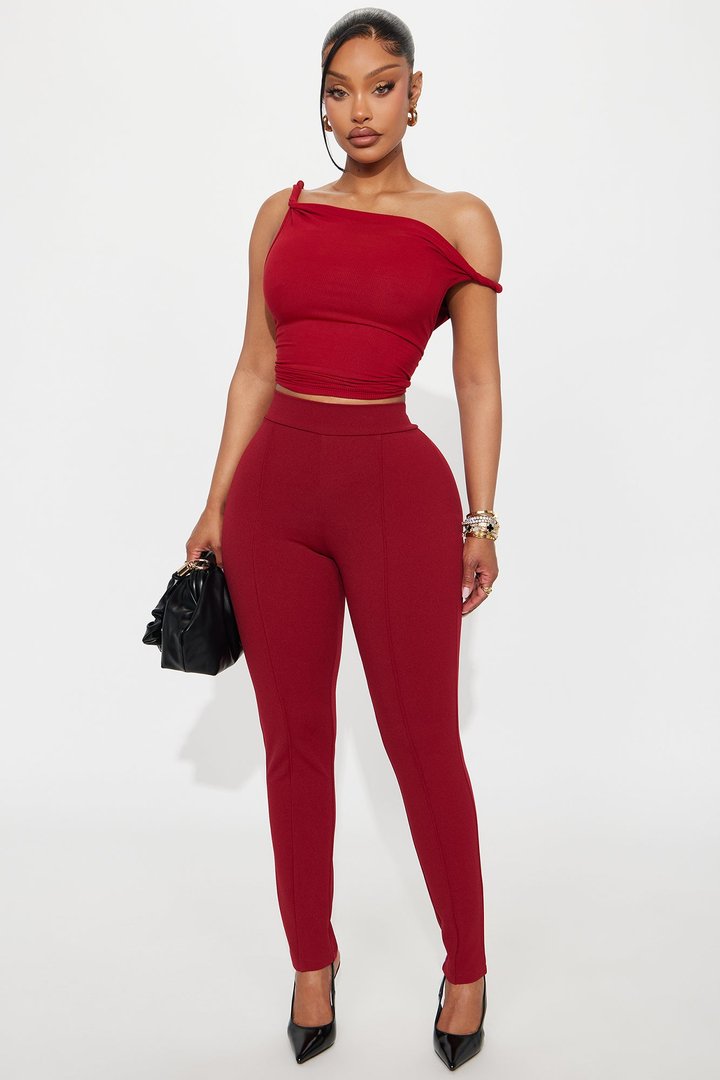 Ingrid Off Shoulder Ribbed Top - Red