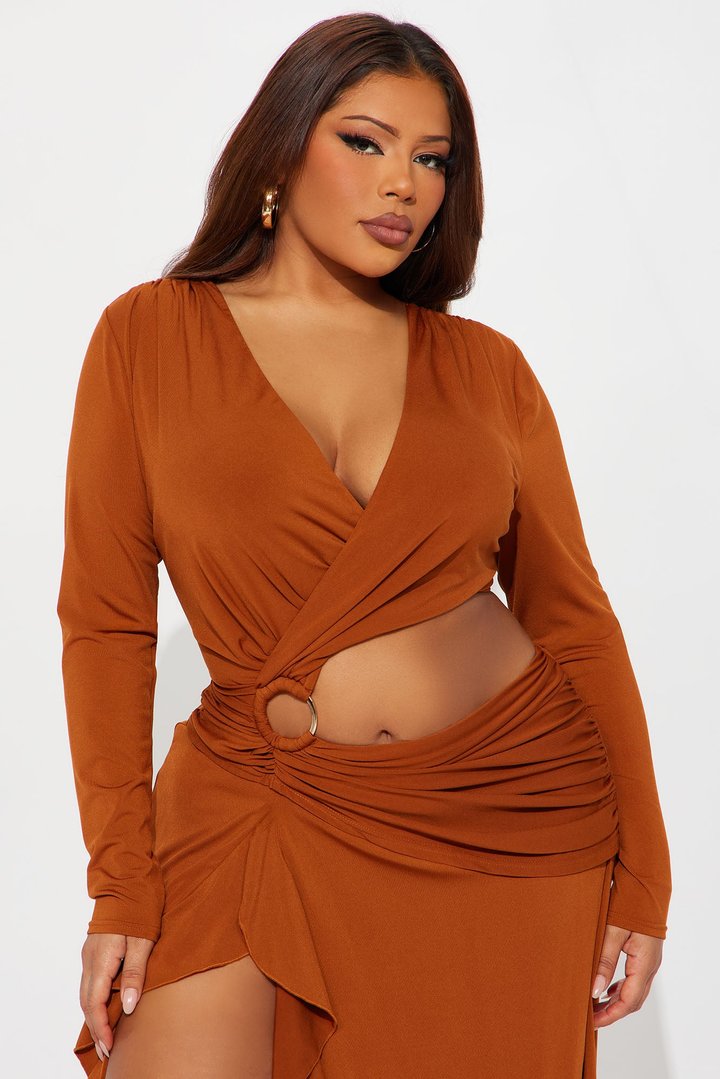 Layla Cut Out Long Sleeve Maxi Dress - Cognac
