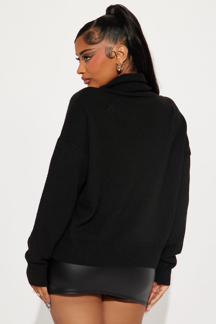Snow Day Turtleneck Sweater - Black