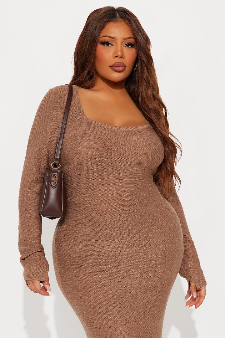 Delany Long Sleeve Knit Maxi Dress - Mocha