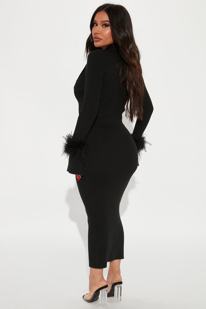 Raelynn Sweater Midi Dress - Black