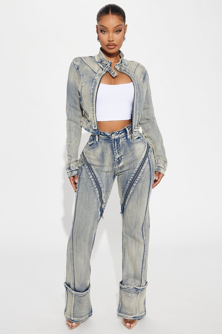 Locking In Stretch Straight Leg Jeans - Vintage Wash