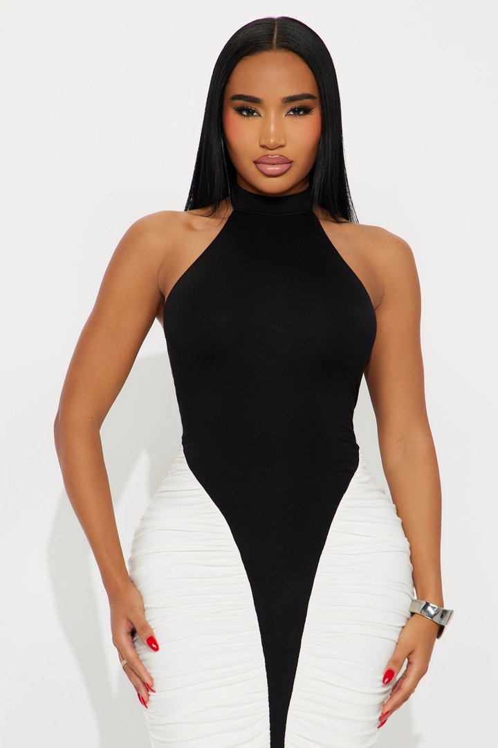 Erin Contrast Ruched Maxi Dress - Black/White