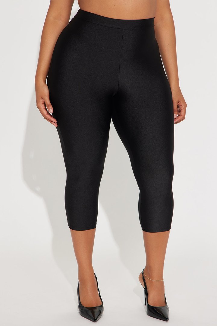 Nikole High Rise Tricot Capri Legging - Black