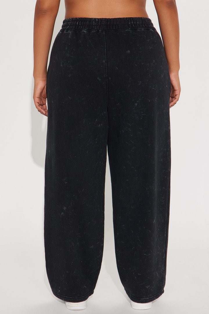 Brooklyn Star Washed Pants - Black