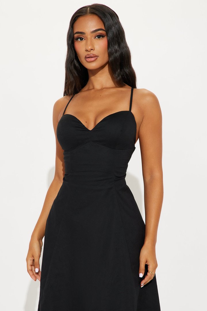 Feminine Touch Poplin Midi Dress - Black