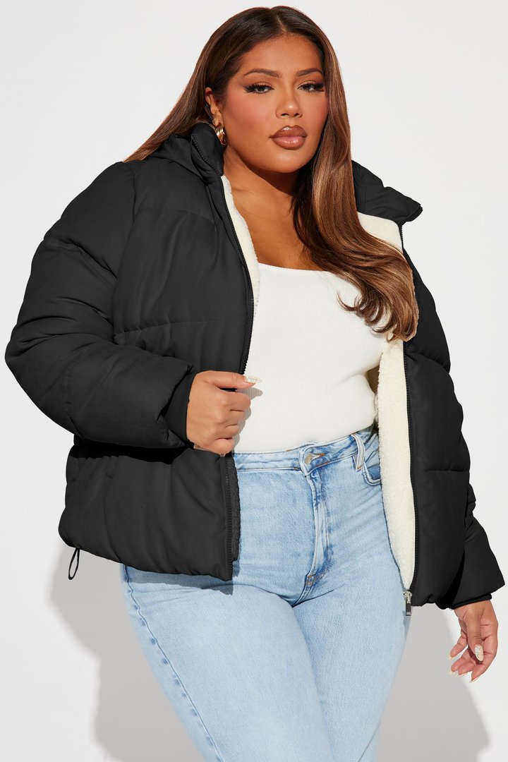 In The Middle Of The City Puffer Jacket - Black