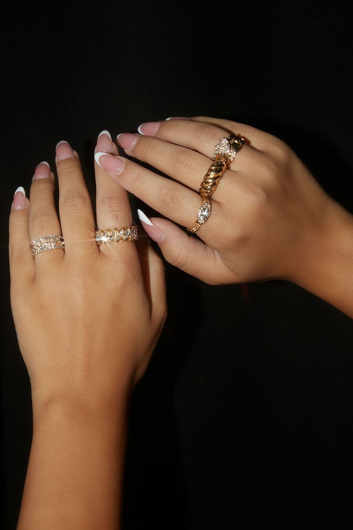 Side By Side 6 Piece Ring Set - Gold