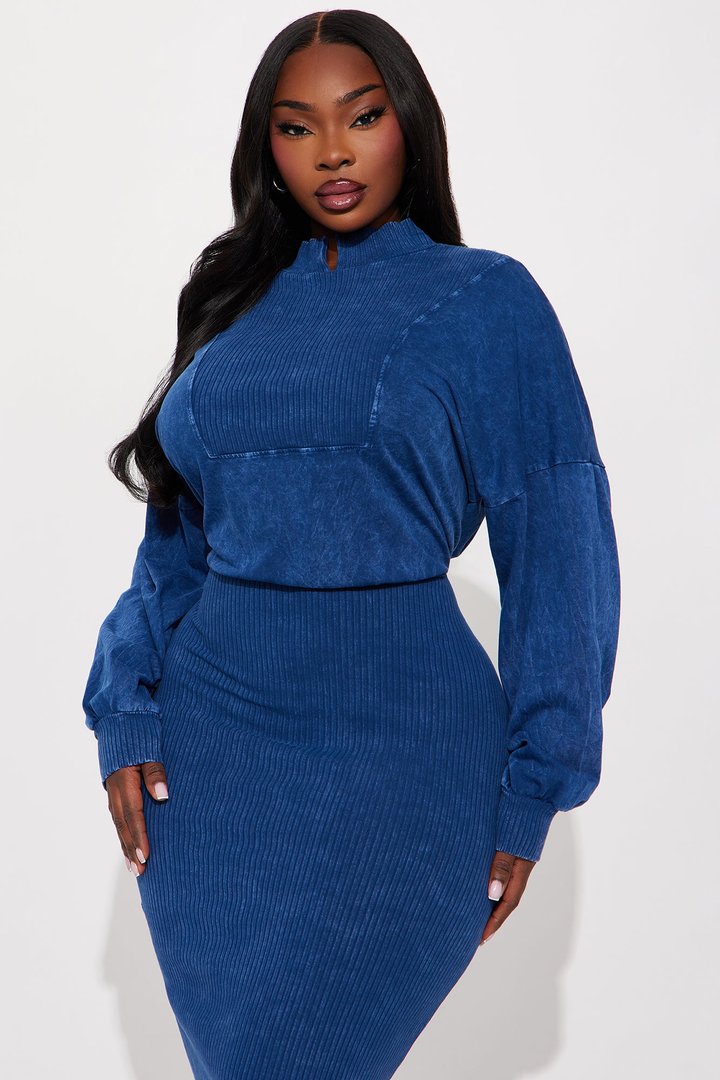 Chey Sweater Midi Dress - Blue