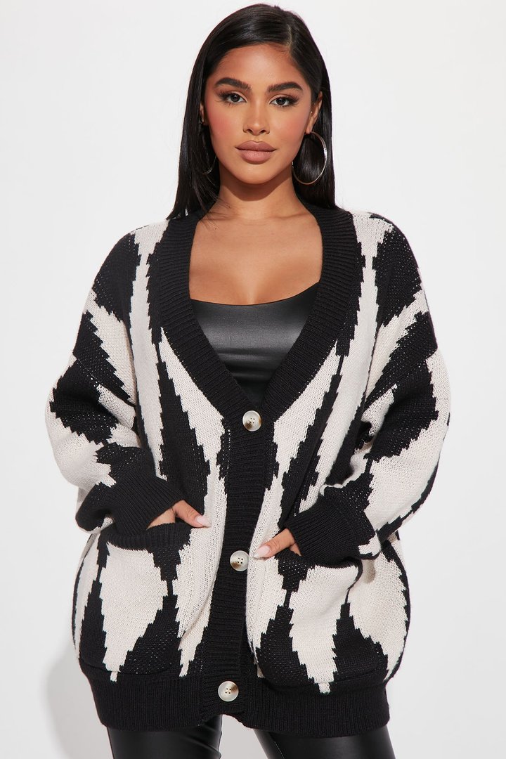 Masquerade Diamond Jacquard Cardigan - Black/combo