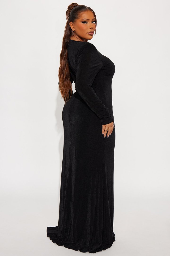 Eyes On Slinky Maxi Dress - Black
