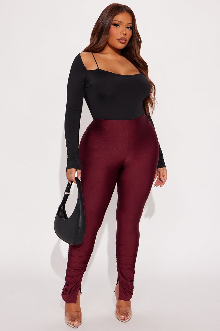 Always Confident High Rise Tricot Ruched Legging - Burgundy