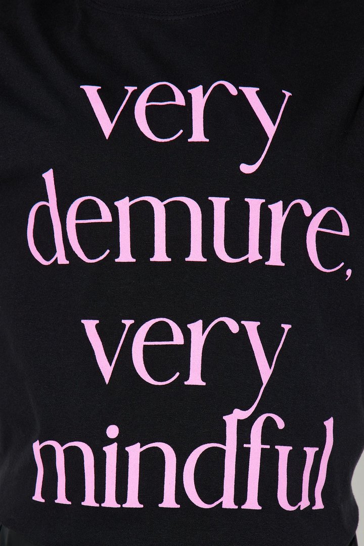 Mini Very Demure Very Mindful Tee - Black