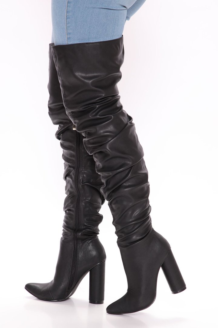 Not Playing Around Heeled Boots - Black