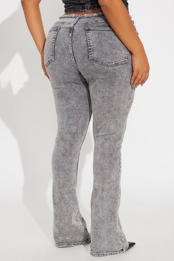 Highly Motivated Stretch Bootcut Jeans - Grey