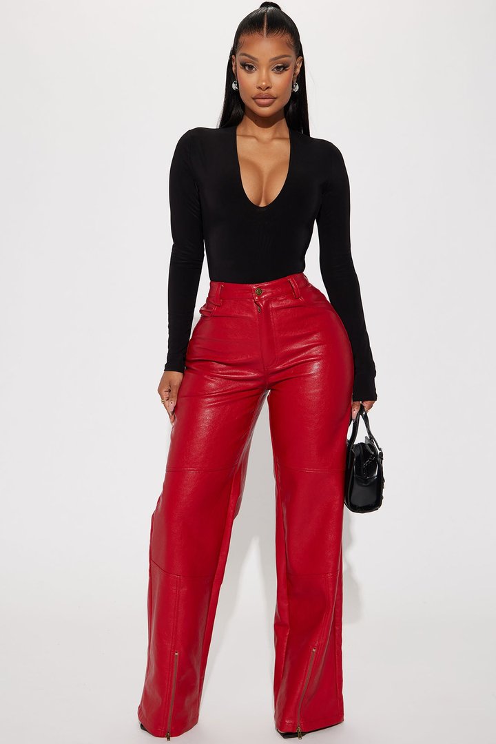 Take The Plunge Lined Long Sleeve Bodysuit - Black